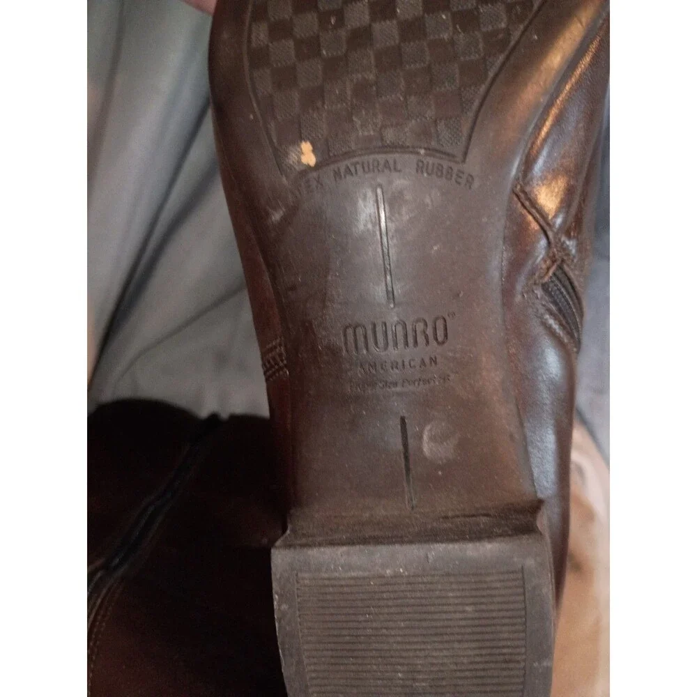 Munro excellent used